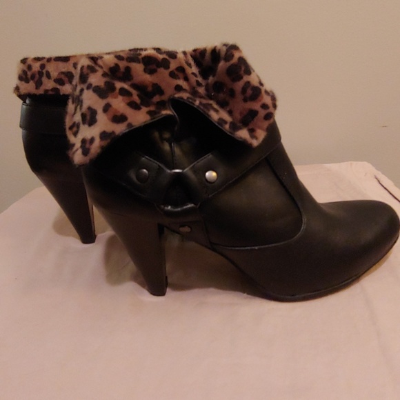 Ankle boots - Picture 3 of 4